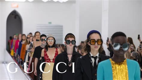 gucci 2020秀|Watch the Spring Summer 2020 fashion show. .